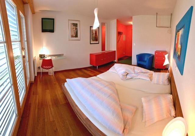 ולס Schnider Bed&Breakfast Und Cafe חדר תמונה