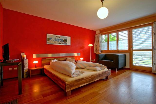 ולס Schnider Bed&Breakfast Und Cafe חדר תמונה